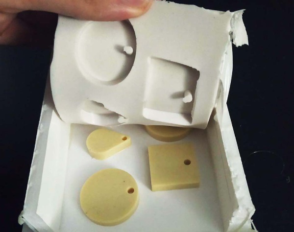 producir piezas de joyería feroca